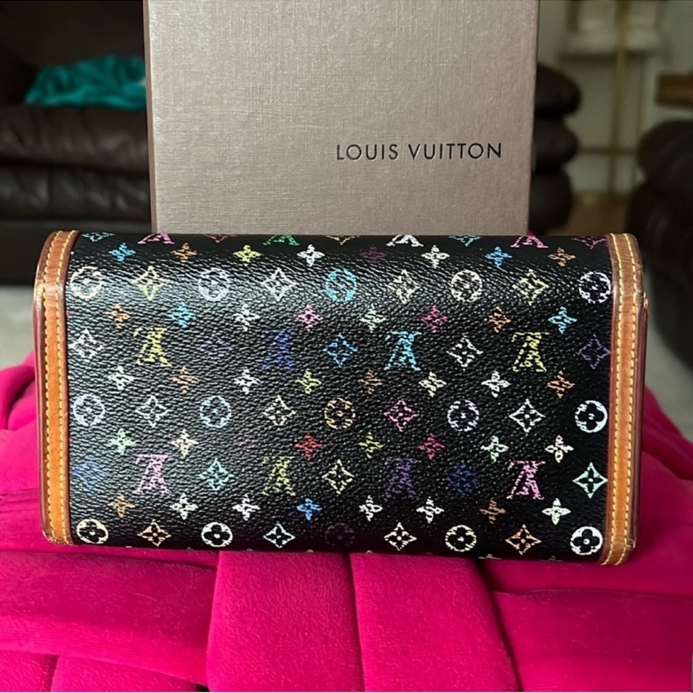 Louis Vuitton Murakami International Wallet - Picture 5 of 14